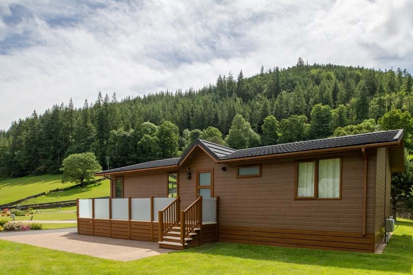 5 Reasons to Own a Lodge